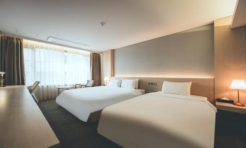 City Hotel Wonju Room Type - Superior Twin Room