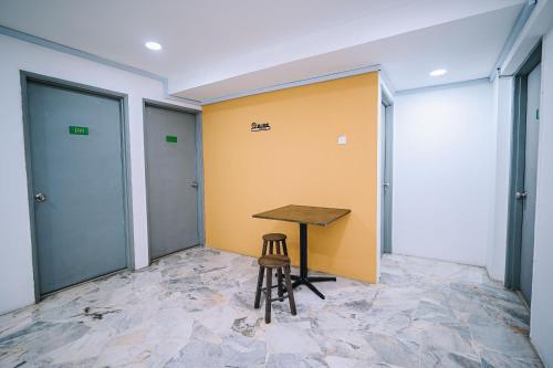 Swing & Pillows @ Seri Kembangan Selango near Universiti Putra Malaysia