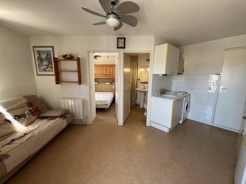 Appartement T2 avec loggia, parking privé et proche plage, Port Leucate - FR-1-81-615 - Location saisonnière - Leucate