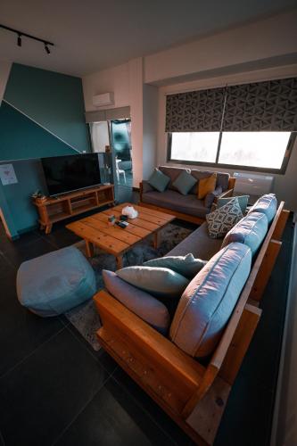 Paradise Sunset cozy sea view studio in Byblos in Jbail