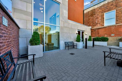 Modern Space in the Vibrant Louisville #110 - image 4