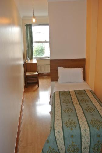 Carlton Hotel - image 9