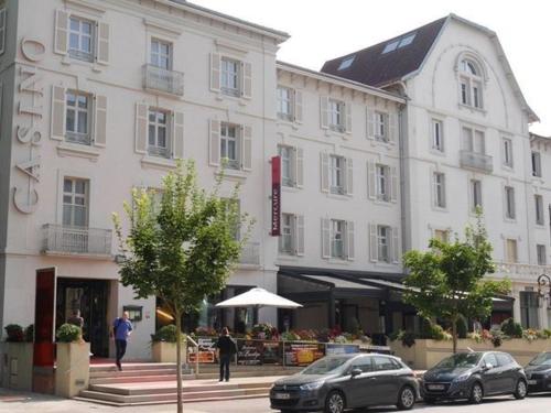 . Appartement lumineux 4* pour 2 à Vittel, proche thermes, WiFi, parking gratuit