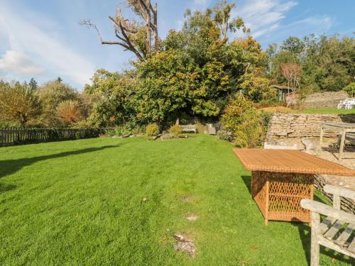Mayfly Cottage CIRENCESTER - image 9