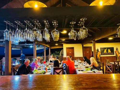 Essen und Erfrischungen, Ratanakiri Paradise Hotel & Restaurant in Banlung