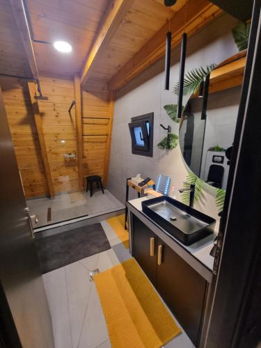 KOVU chalet, Drama (fotografie 5)