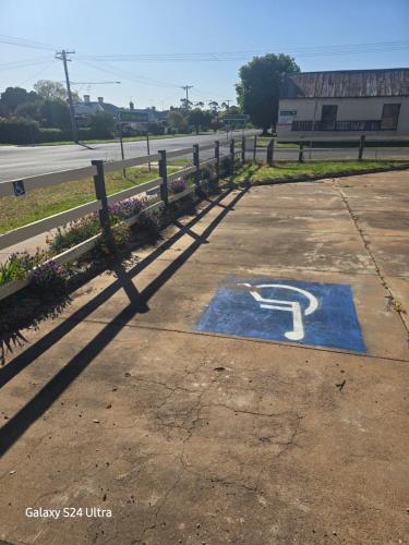 Ned's Servo in Dunolly