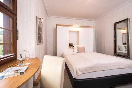 Hotel Landgasthof Konig von Preussen 3.0km von Marxzell entfernt
