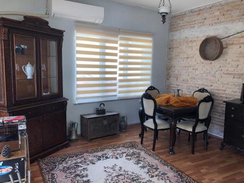 Apartment image 3