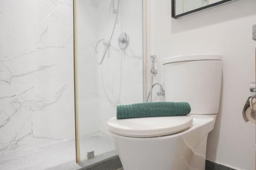 Comfort 1BR at CityLofts Sudirman Apartment By Travelio, Giacarta (foto 5)