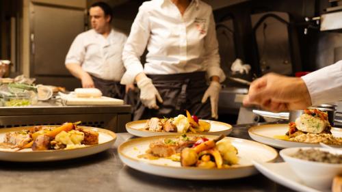 Le Faisan Dore - image 8