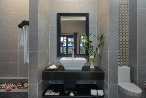 Double room, deluxe, pool view