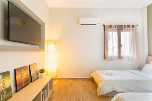 Cozy apartment for 4 persons at Thiseio, Atény (fotografie 9)