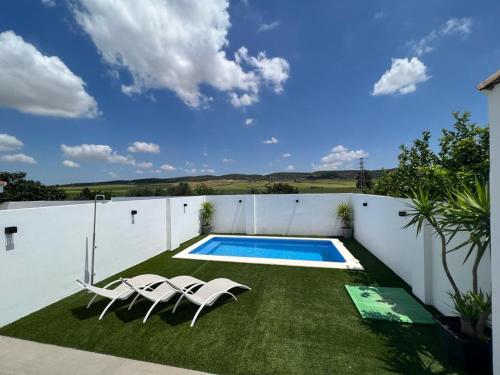 4 bedrooms, 7 beds