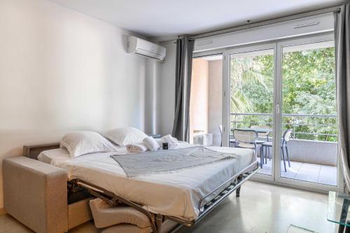 Magnificent apartment with parking - AC-balcony