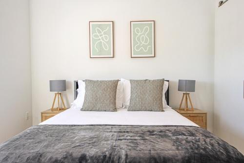 Stylish & Spacious 2BDR & 2BTH in Santa Monica