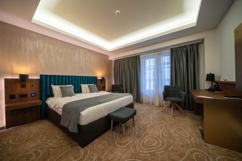 Double or Twin Room image 1
