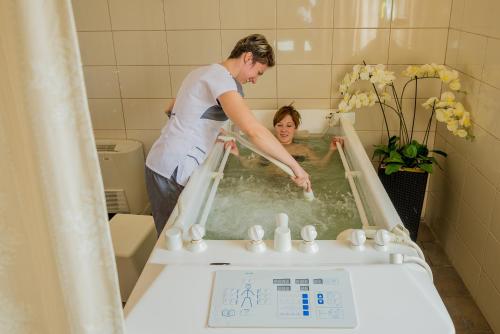 Apollo Wellness Club - image 9