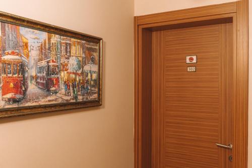Green Life Apart Hotel - image 3