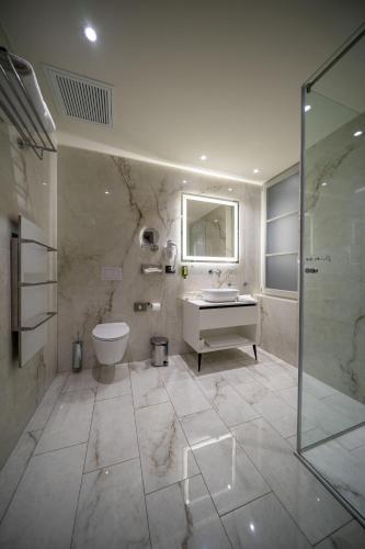 Junior Suite image 5