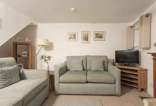 Cliff Cottage - image 11