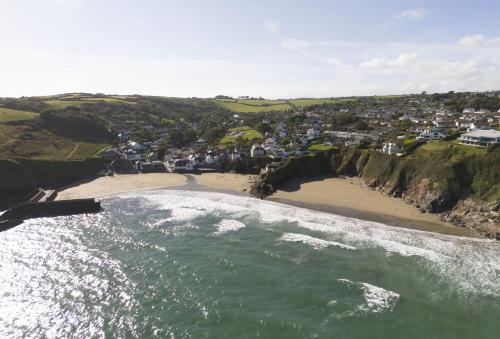Cliff Cottage - image 5