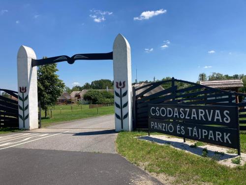 Csodaszarvas Tájpark és Vendégházak