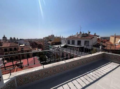 Alhambra Suites - image 2