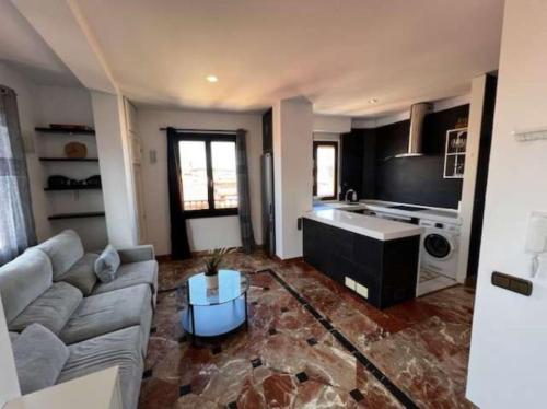 Alhambra Suites - image 13
