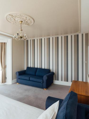 Queens Hotel & Spa - image 2