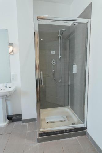 Queens Hotel & Spa - image 2