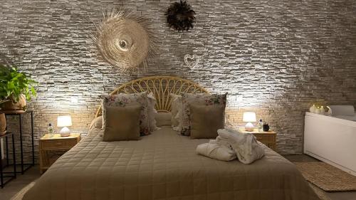 Loft sauna balnéothérapie - Location saisonnière - Beaucaire