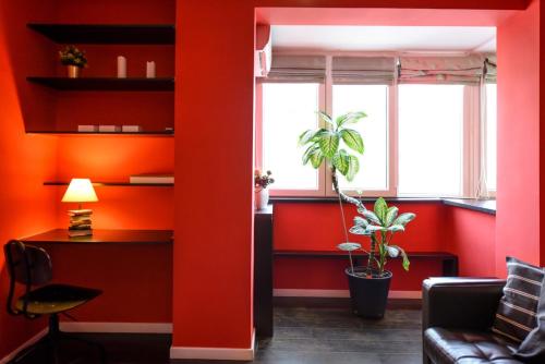 One-Bedroom Apartment with City View image 10