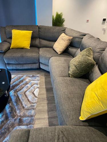 4 Guests - PetOK - Parking - 35min Central London