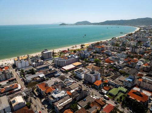Boulevard Beach Canasvieiras Hotel - image 3