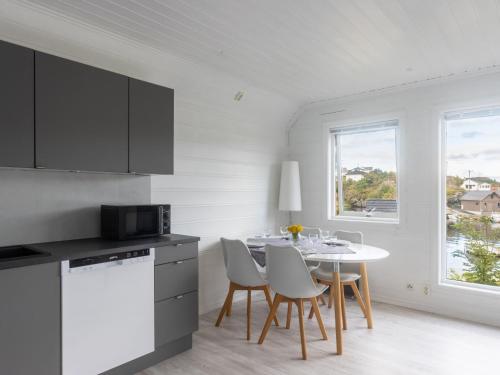 Holiday Home Nesjaholmen by Interhome in Kalavag