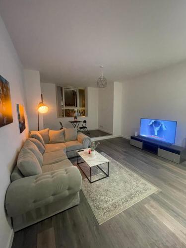 Card House Apartment By DownTown Living in 希普利