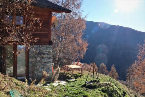 Buitenkant, Chalet Les Pyramides in Mase