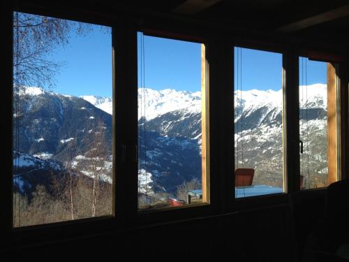 Uitzicht, Chalet Les Pyramides in Mase