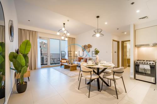 Classy 1BR Apartment at Creek Horizon Tower 1, Dubai Creek Harbour by Deluxe Holiday Homes, Dubaj (zdjęcie 10)
