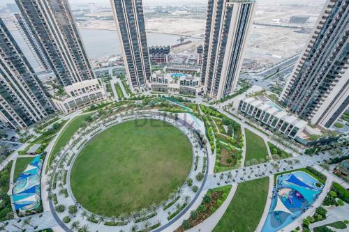Classy 1BR Apartment at Creek Horizon Tower 1, Dubai Creek Harbour by Deluxe Holiday Homes, Dubaj (zdjęcie 6)