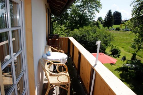 2 bedrooms, 4 beds