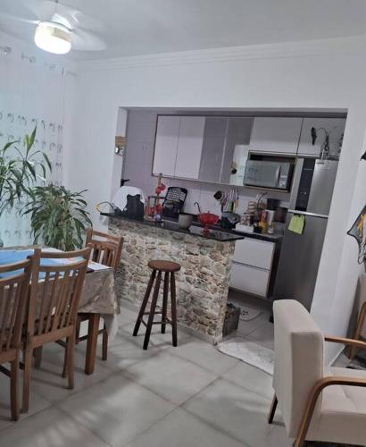 Refúgio na PG Apto Pé na Areia (Refugio na PG Apto Pe na Areia) in วีลาบัลเนียเรีย