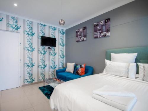 West Gemini Guesthouse Room Type - Queen Studio