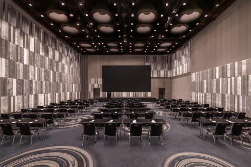 607413078 W Bangkok Hotel