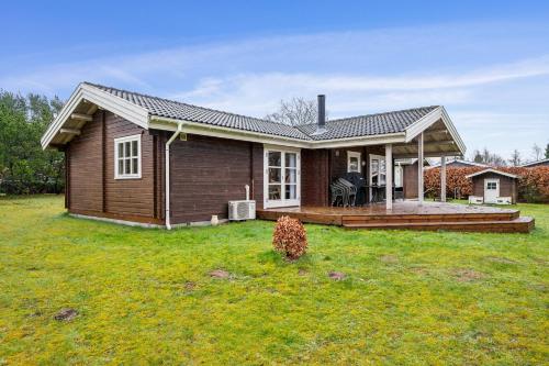 Well-Maintained Holiday Home In Cozy Surroundings Close To Ebeltoft