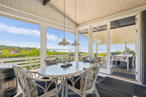 Three-Bedroom Holiday Home  image 10
