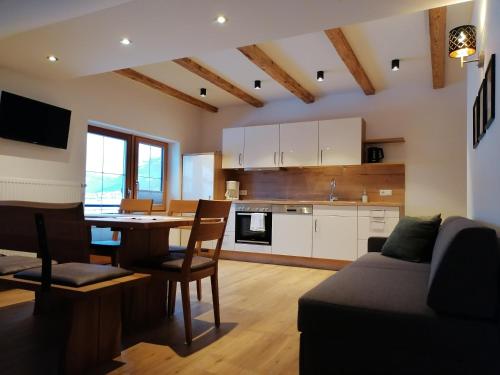 кухня, Schüttbachhof Appartements (Schuttbachhof Appartements) in Флахау