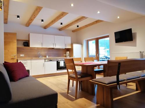 кухня, Schüttbachhof Appartements (Schuttbachhof Appartements) in Флахау