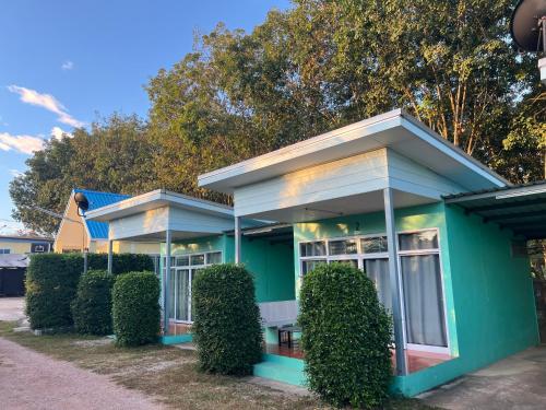 เบิ่งโขง​ รีสอร์ท​ บ้านสีกายใต้ in Phon Phisai